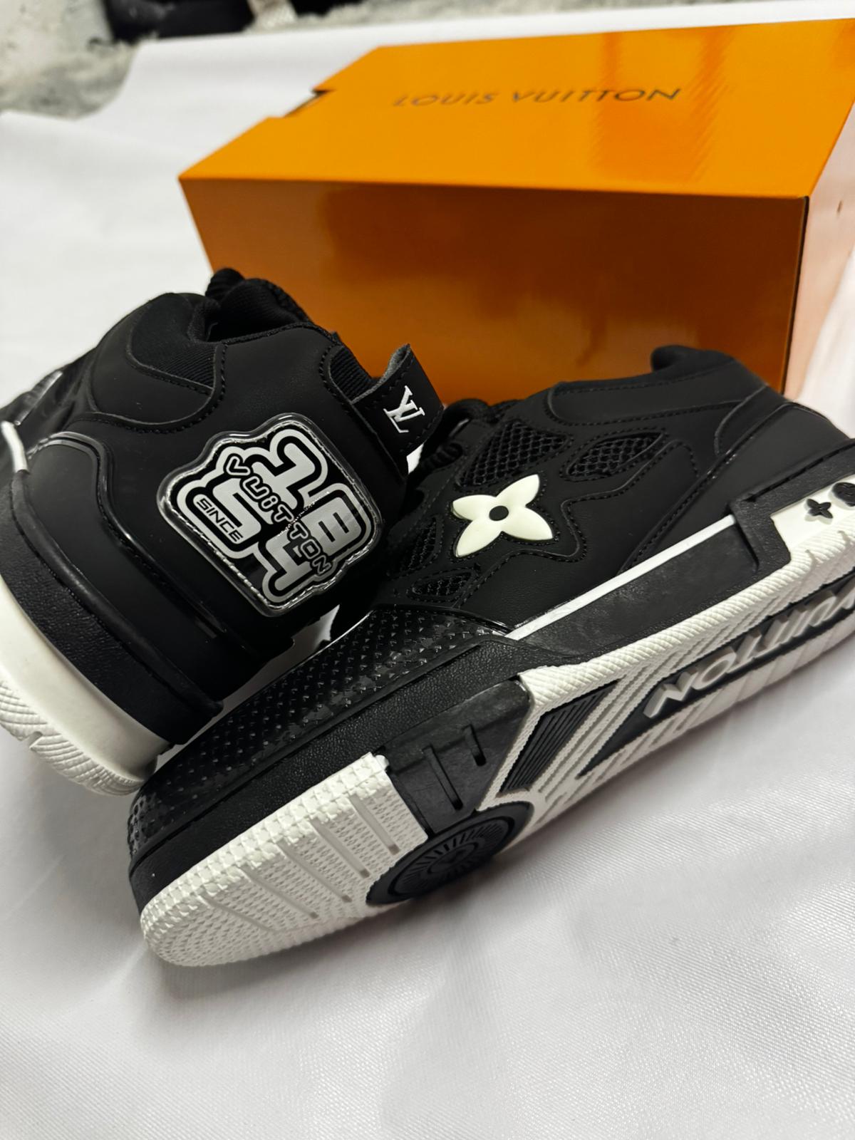 LOUIS VUITTON SKATE "Negras"