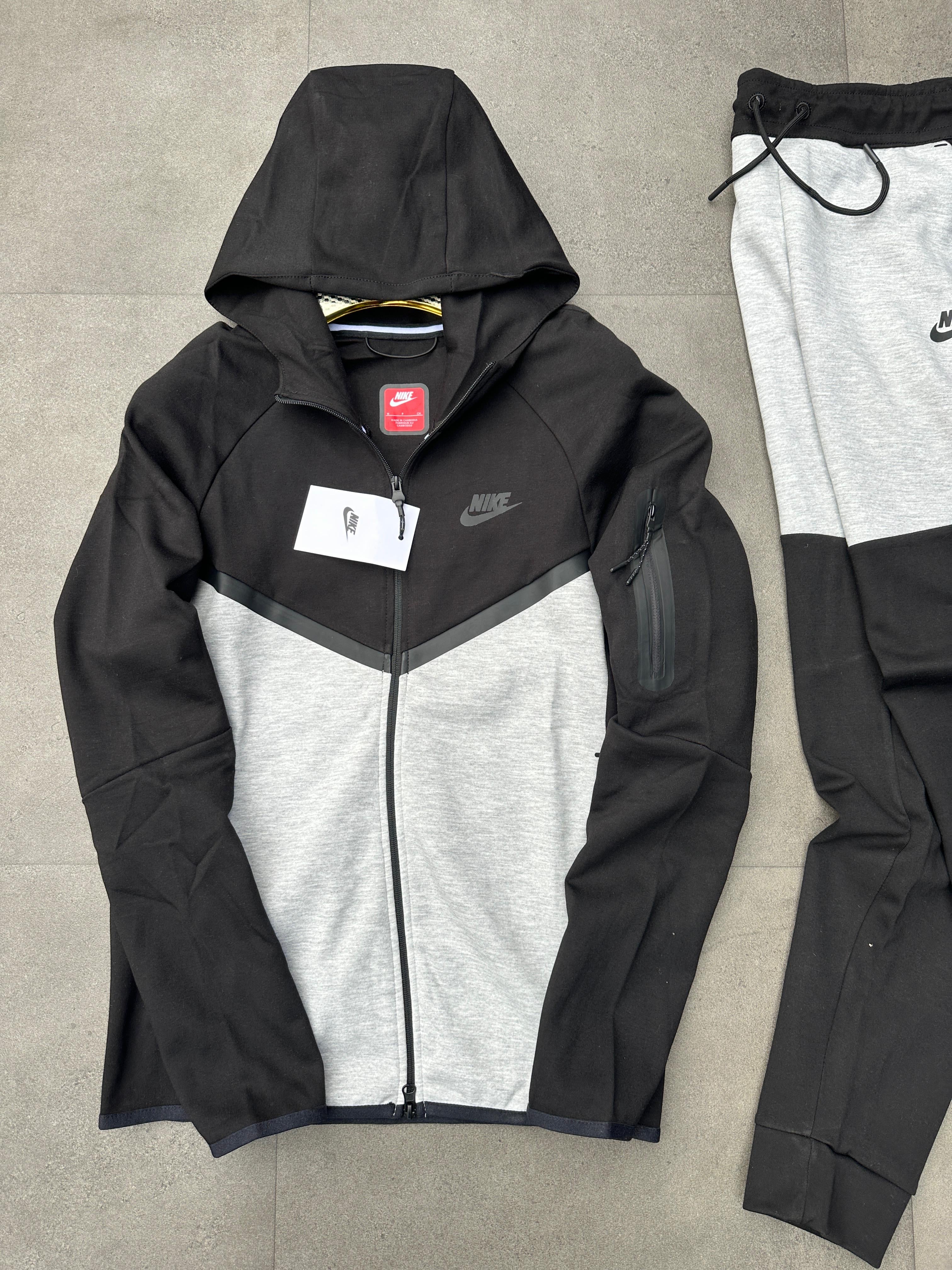 Chándal Nike tech