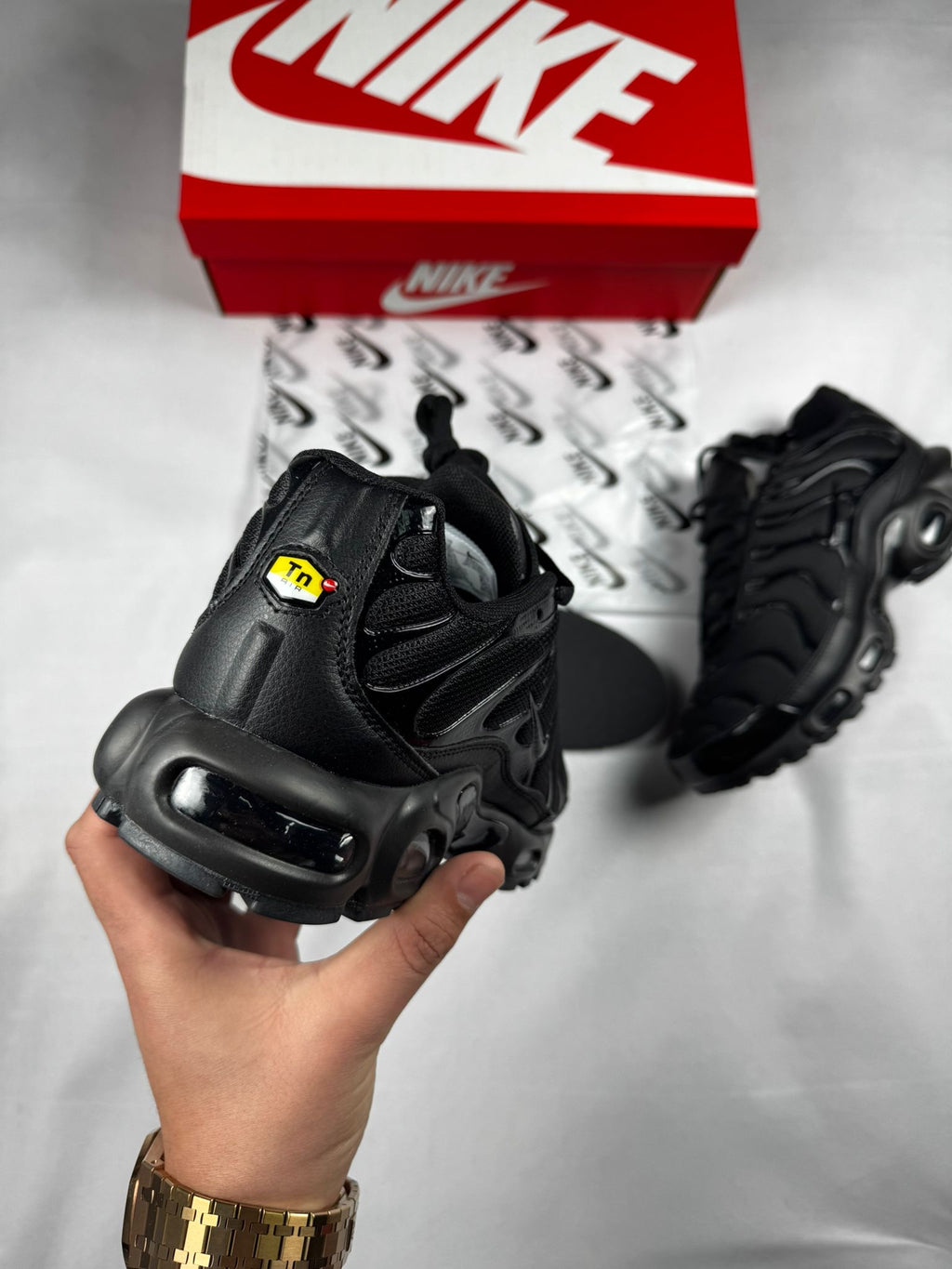 NIKE TN "Negras"