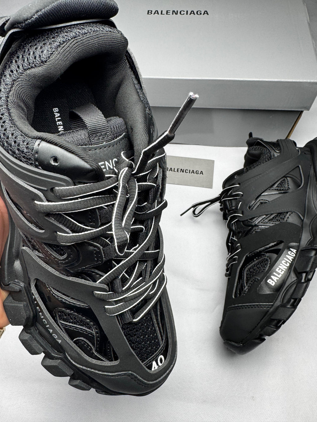 BALENCIAGA TRACK "Negras"