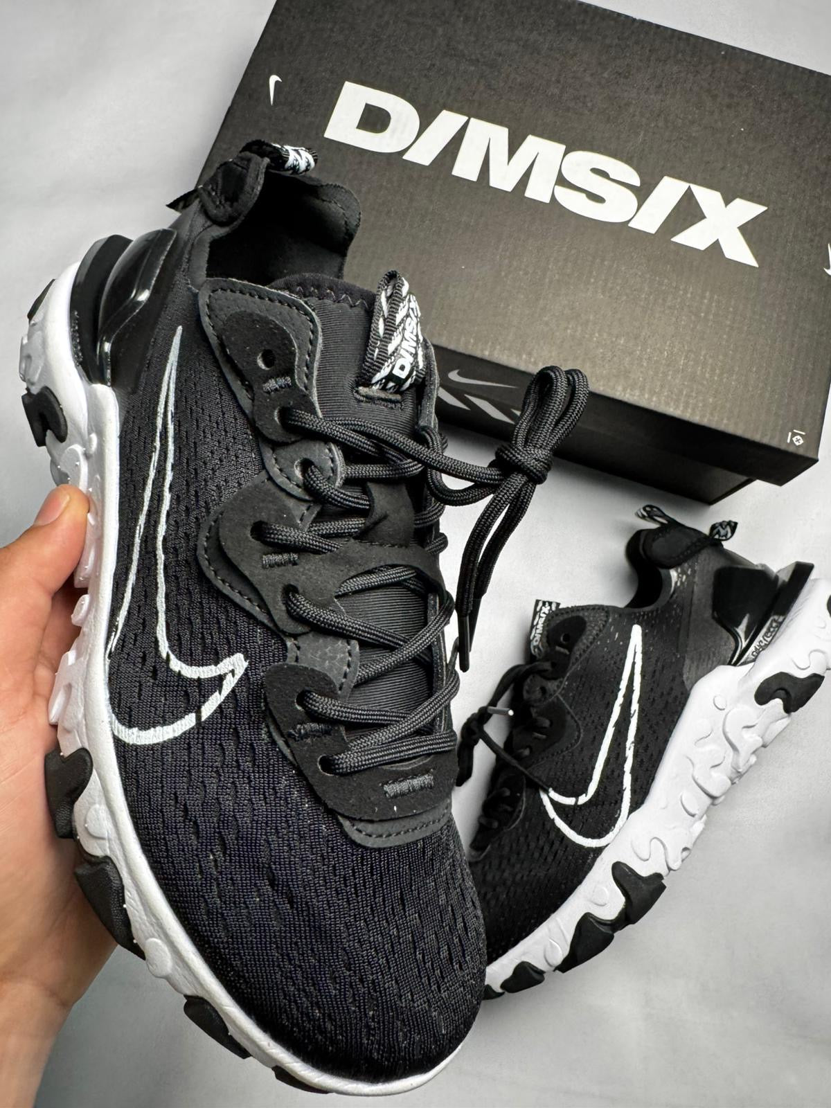 Nike react