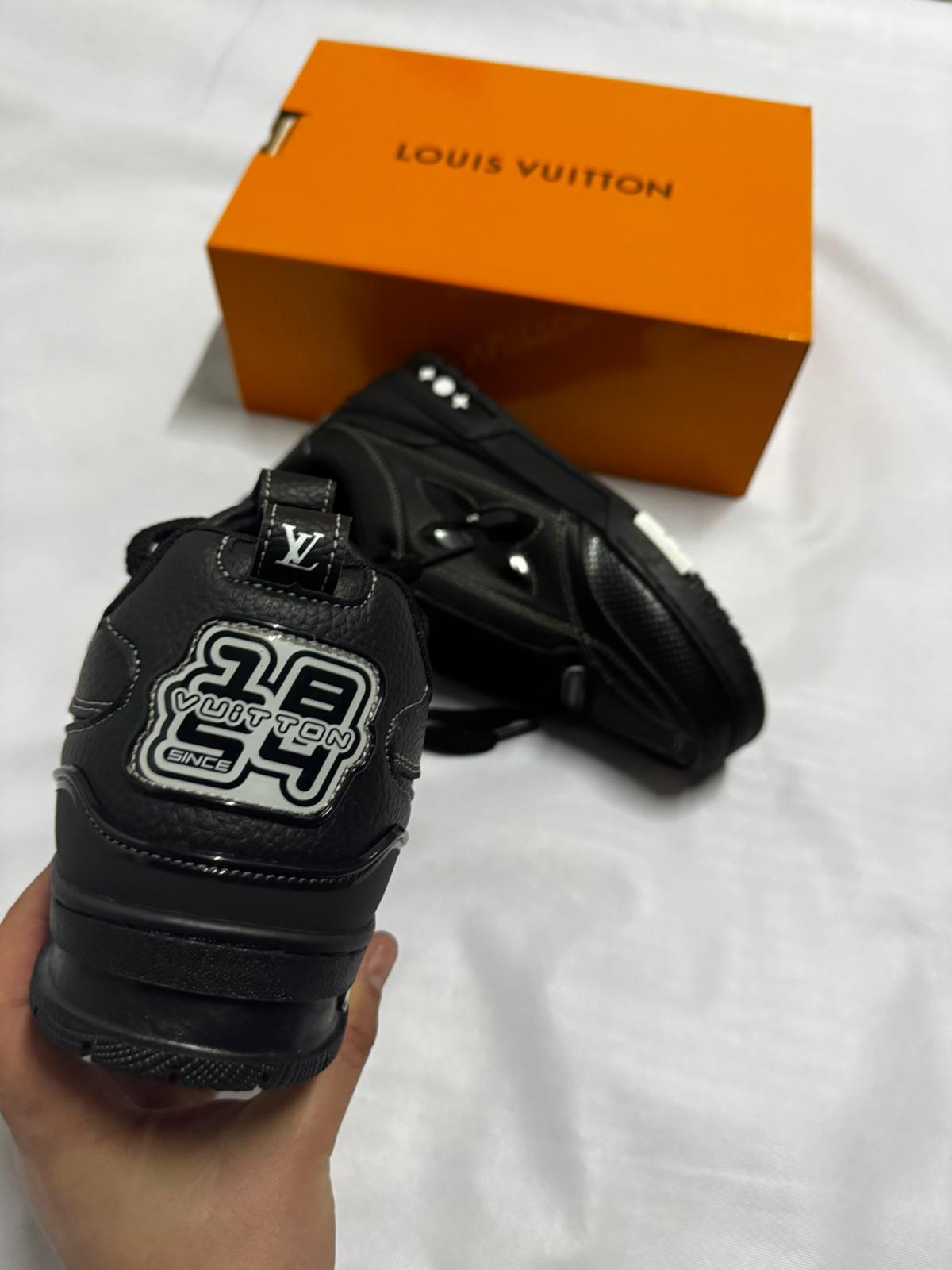 LOUIS VUITTON SKATE  De Cuero "Negras"