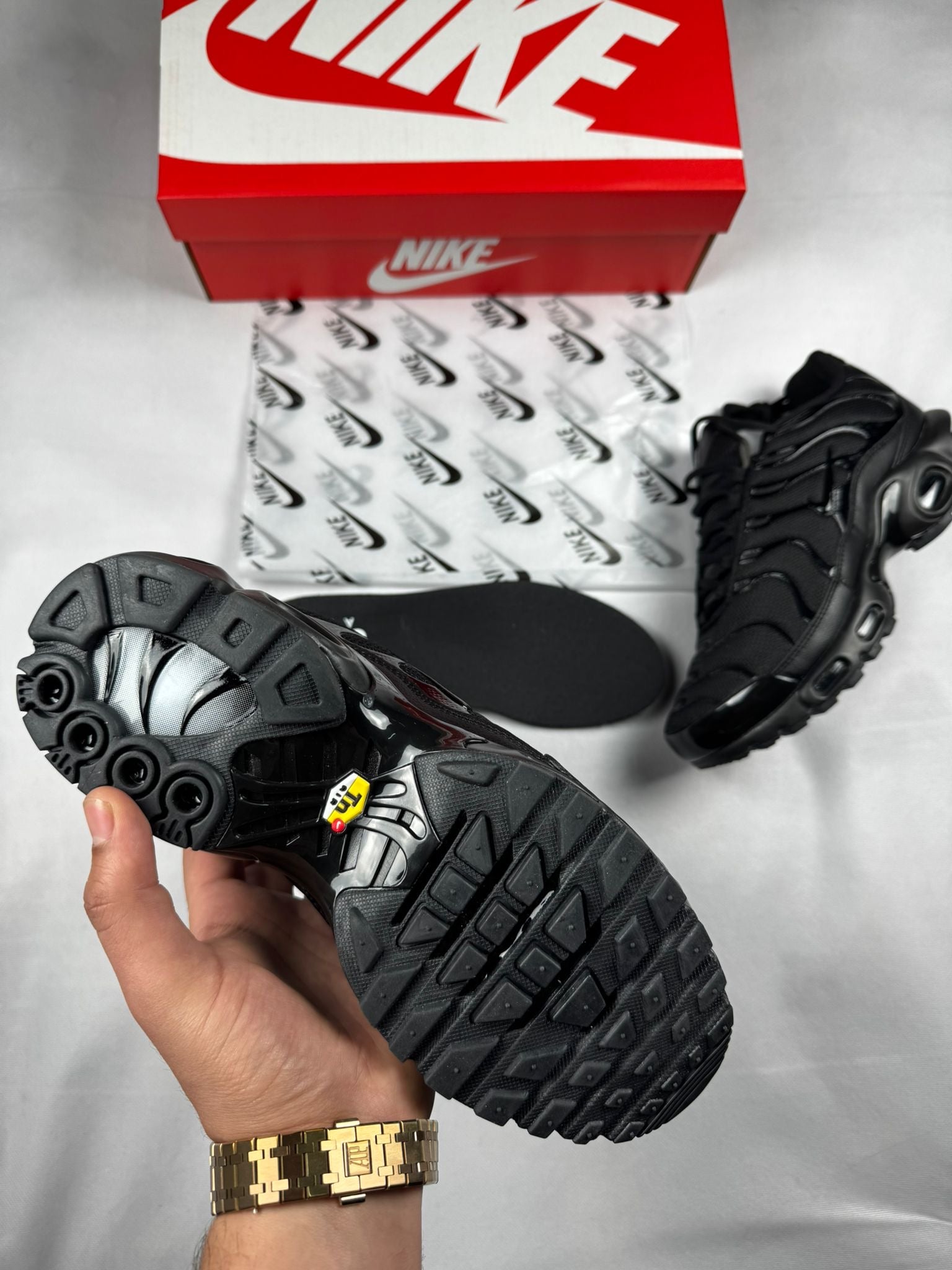 NIKE TN "Negras"