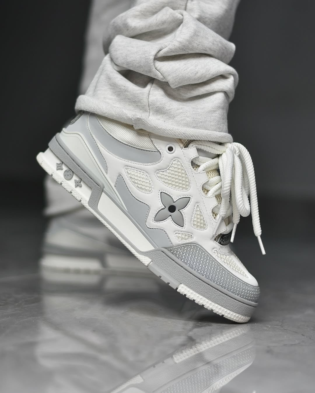 LOUIS VUITTON SKATE "Grises"