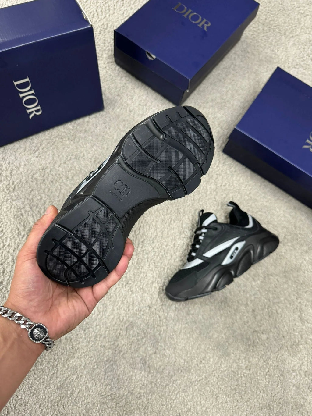 DIOR B22 "Negras"